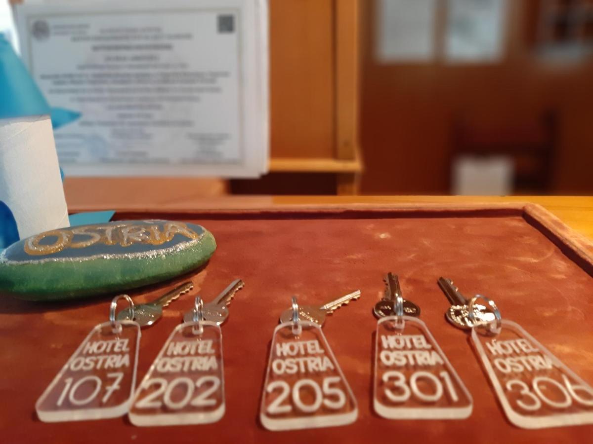 Ostria Hotell Agia Galini Eksteriør bilde