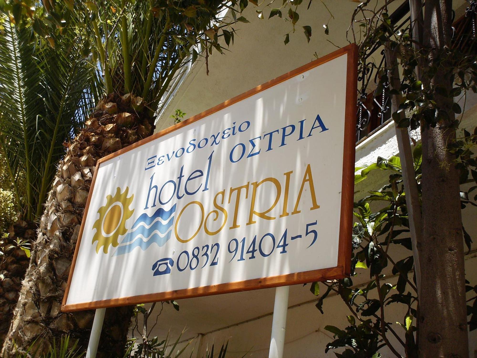 Ostria Hotell Agia Galini Eksteriør bilde