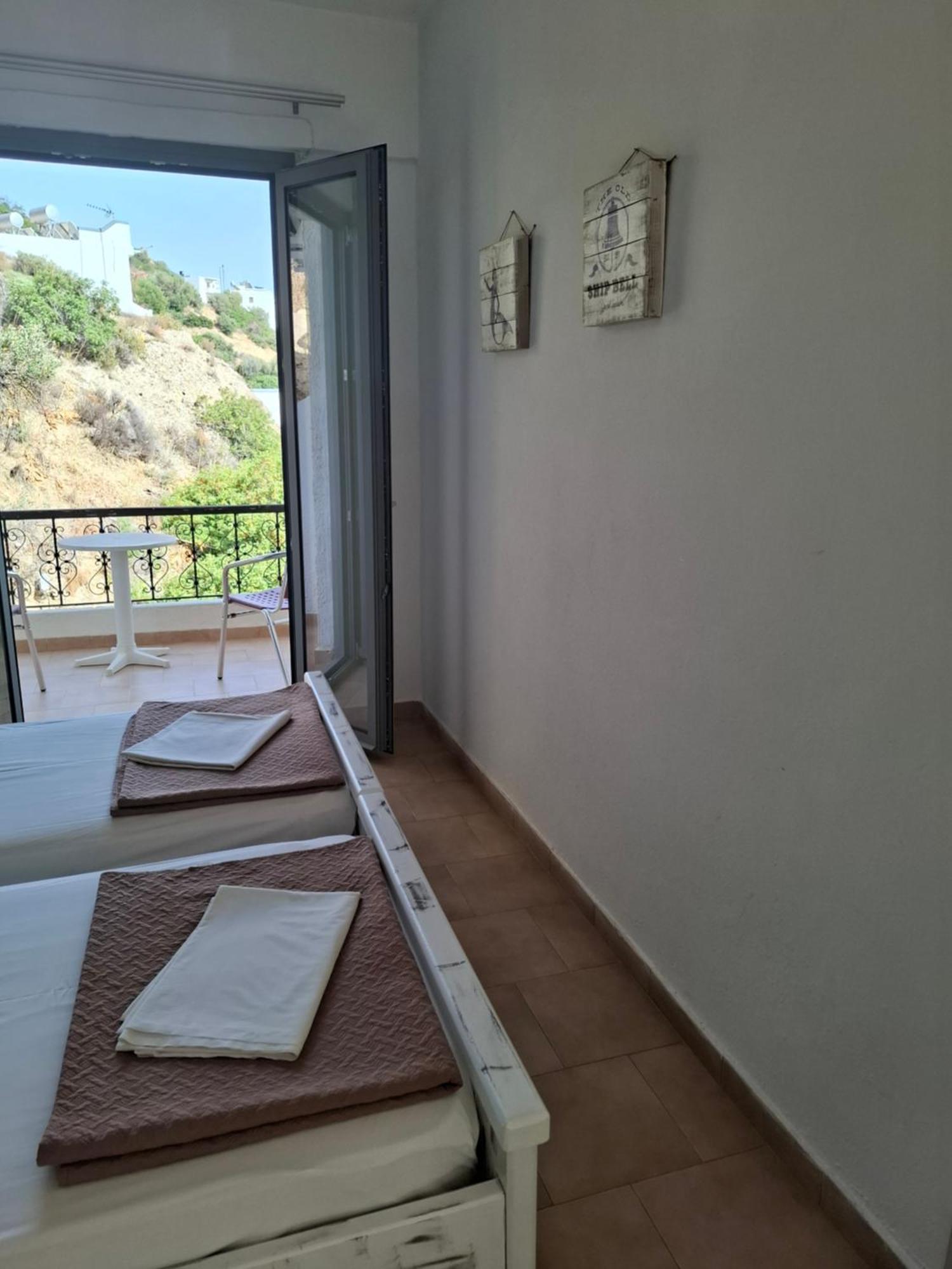 Ostria Hotell Agia Galini Eksteriør bilde